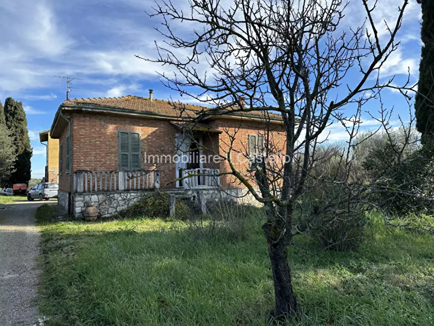 Casa indipendente in vendita in Via Fioretti a Castiglione Del Lago