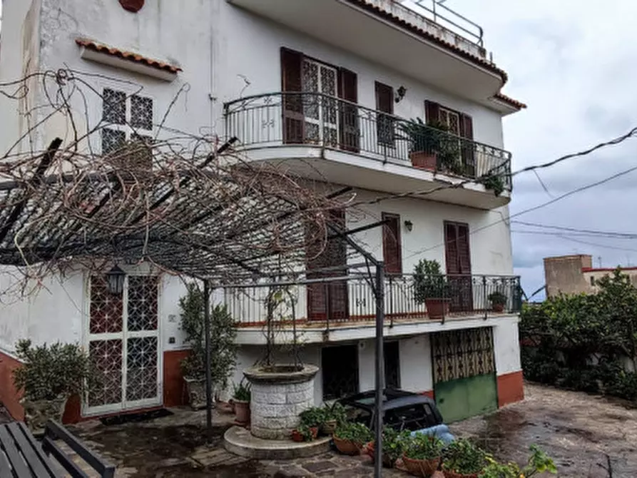 Casa bifamiliare in vendita in VIA BOCCEA a Torre Del Greco