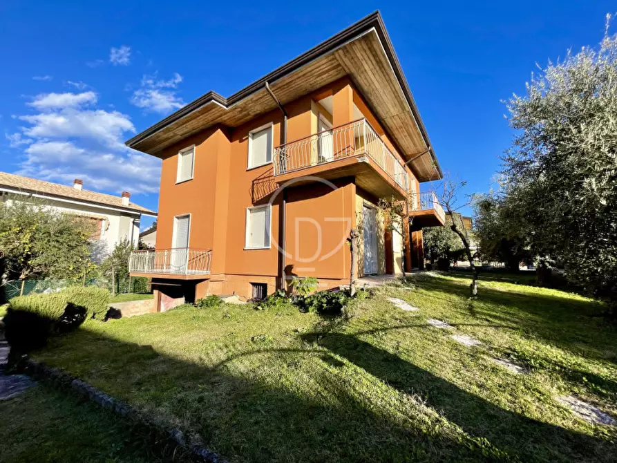 Villa in vendita in desenzano del Garda a Desenzano Del Garda