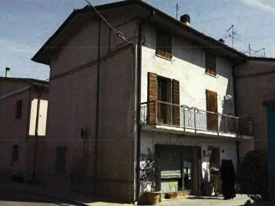 Appartamento in vendita in LOCALITA' FORONI 29 a Valeggio Sul Mincio
