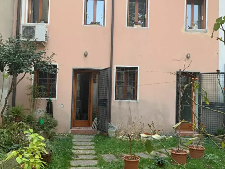 Palazzo in vendita in BORGO SCROFFA N.53 a Vicenza