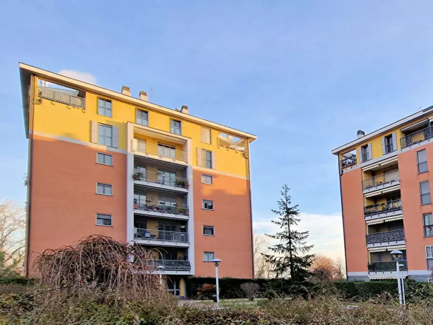 Appartamento in vendita in via Guido Rossa a Buccinasco