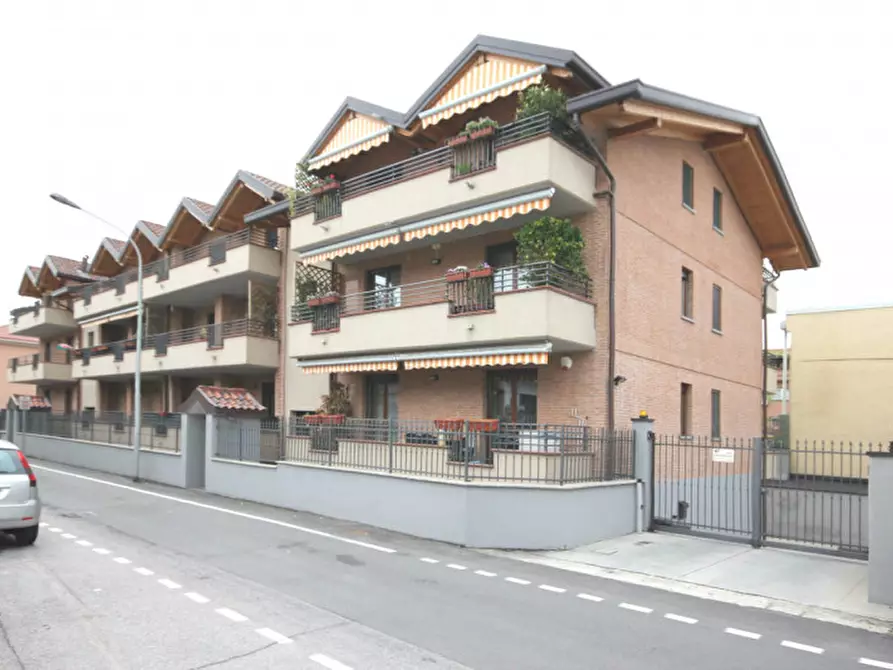 Appartamento in vendita in via Legnone a Cinisello Balsamo