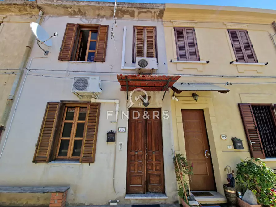 Appartamento in vendita in Strada Statale 106 Jonica a Reggio Di Calabria