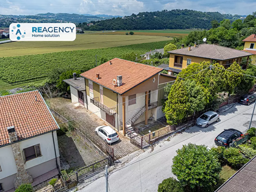 Casa indipendente in vendita in Via Monte Cengio a Creazzo