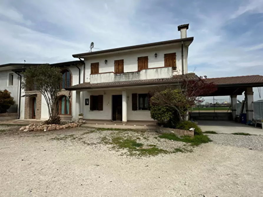 Villa in vendita in via mottamagna a Villa Bartolomea