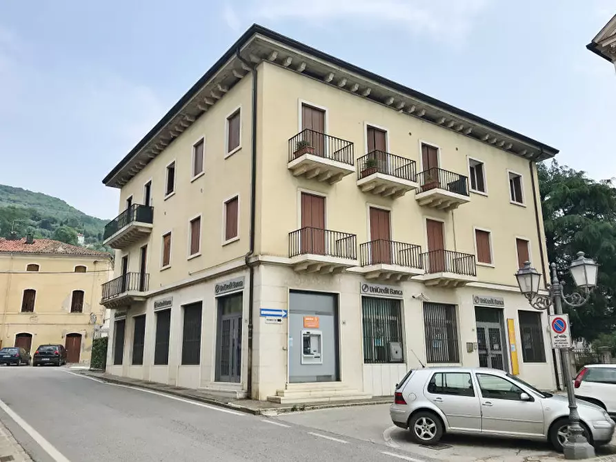 Appartamento in vendita in Via Piazza Roma a Barbarano Mossano