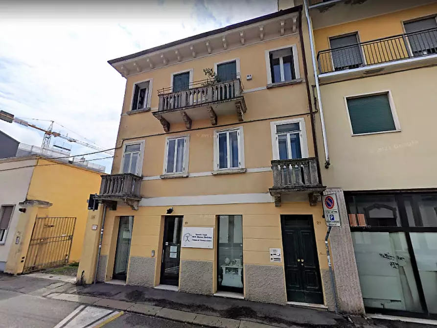 Appartamento in vendita in Via Carlo Cattaneo, 21 a Vicenza