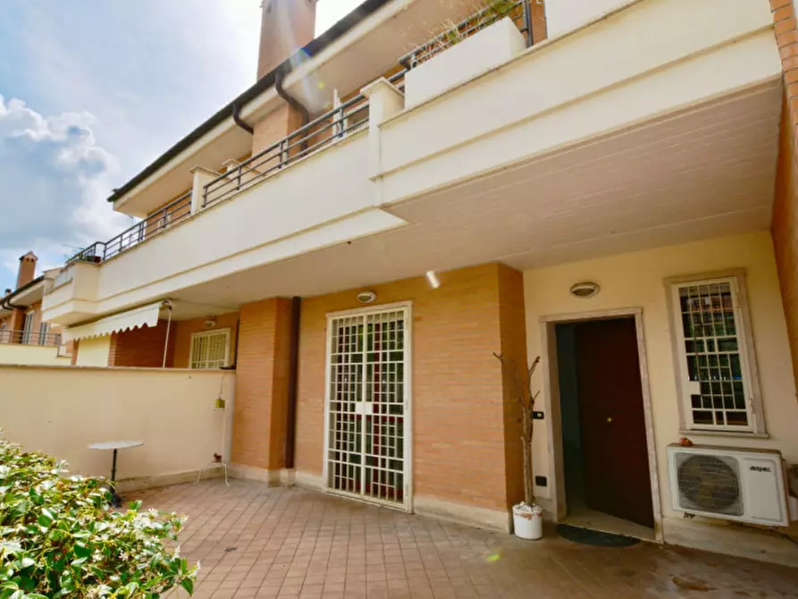 Villa in vendita in via franco bonvicini 9 a Roma