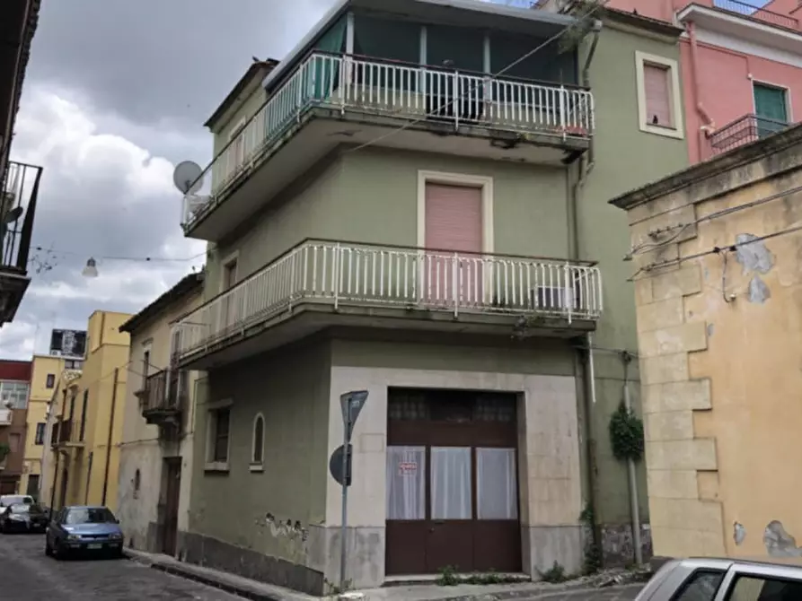 Appartamento in vendita in Via Manzoni, N. 1 e 1/A a Militello In Val Di Catania