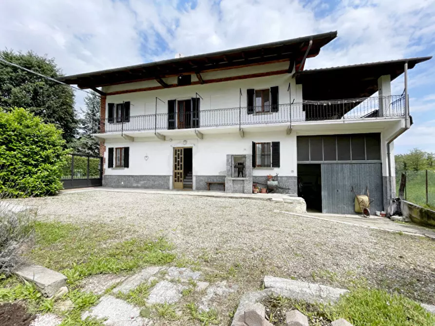 Casa indipendente in vendita in via Leonardi. 126 a Gattico