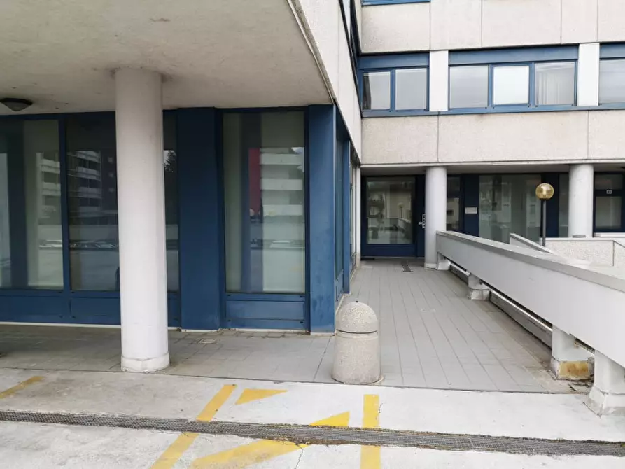 Ufficio in vendita in VIA PRANZELORES a Trento