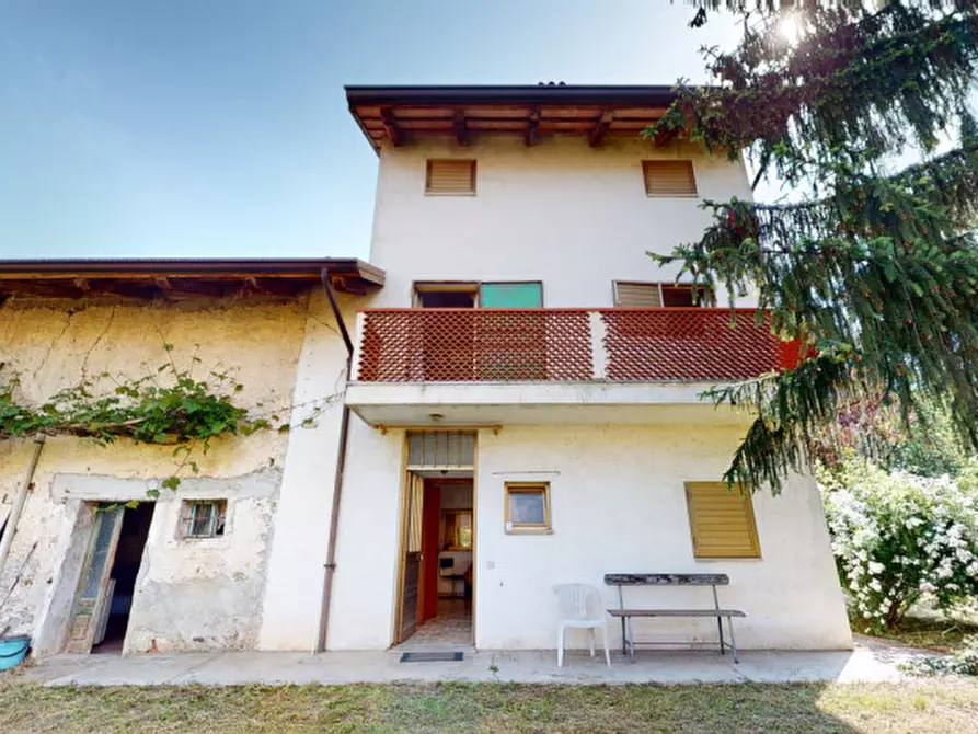Casa indipendente in vendita in Vicolo Linda 10 a Martignacco