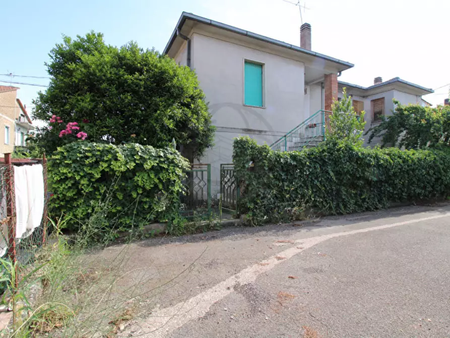 Casa bifamiliare in vendita in Via del brecciaiolo a Terni