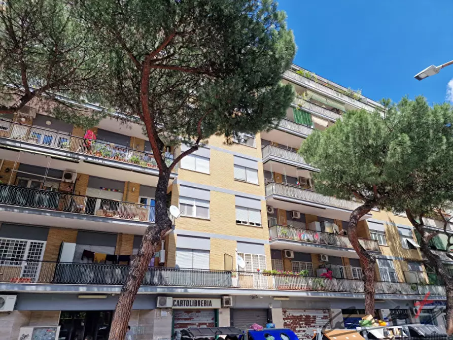 Appartamento in vendita in VIA TARQUINIO COLLATINO 175 a Roma