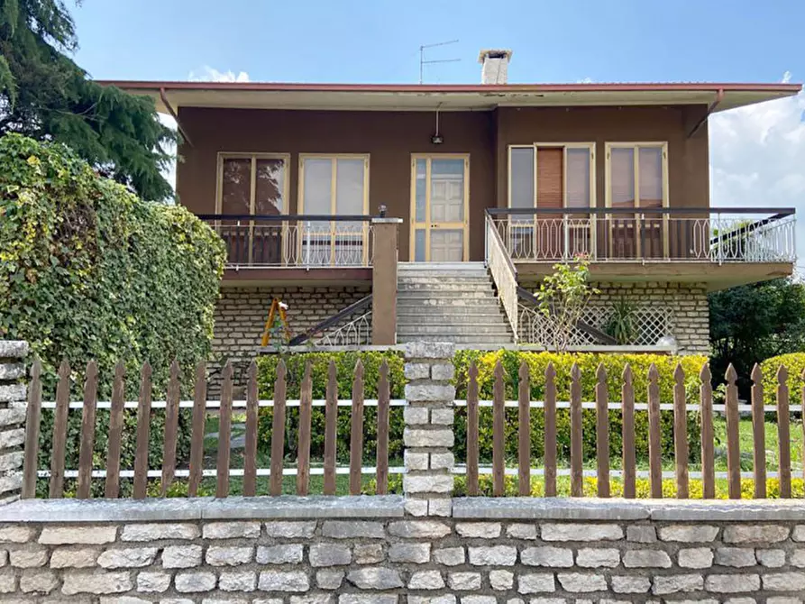 Casa indipendente in vendita in Via Dei Tigli a Bussolengo