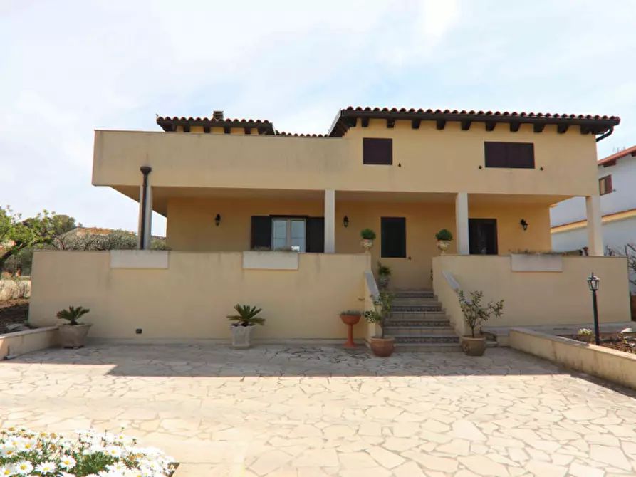 Villa in vendita in Via dei Girasoli a Ragusa