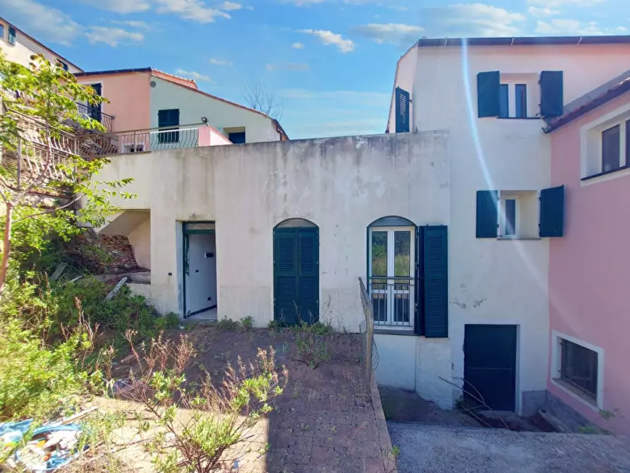 Appartamento in vendita in Via Molini, N. 14 a Vado Ligure