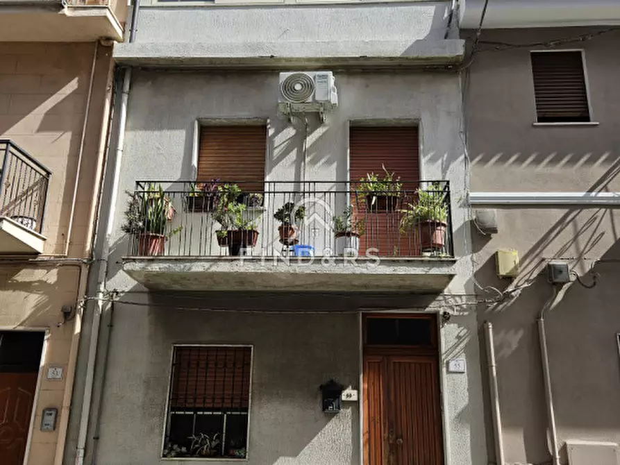 Casa indipendente in vendita in via Gebbione a Reggio Di Calabria