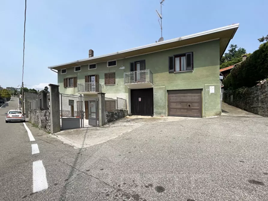 Casa indipendente in vendita in via alla parrocchia 8 a Gozzano