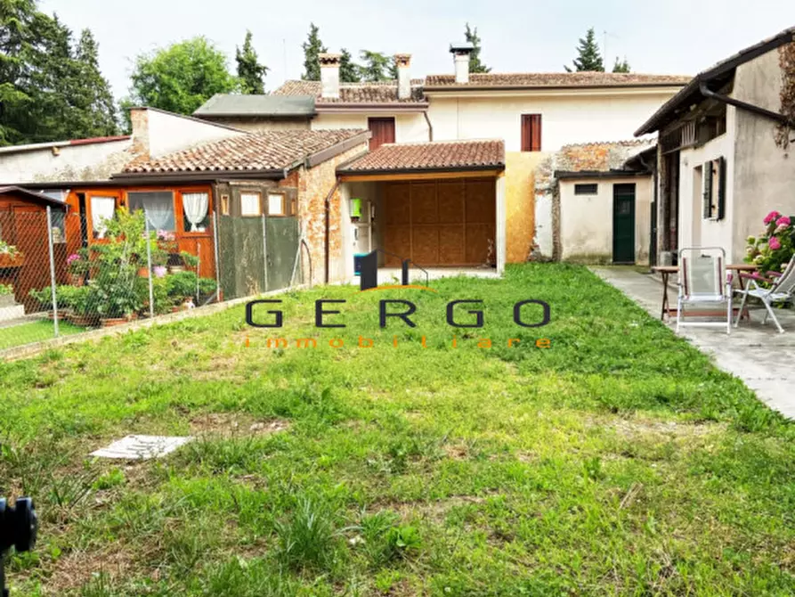 Casa bifamiliare in vendita in via San Francesco a Crocetta Del Montello