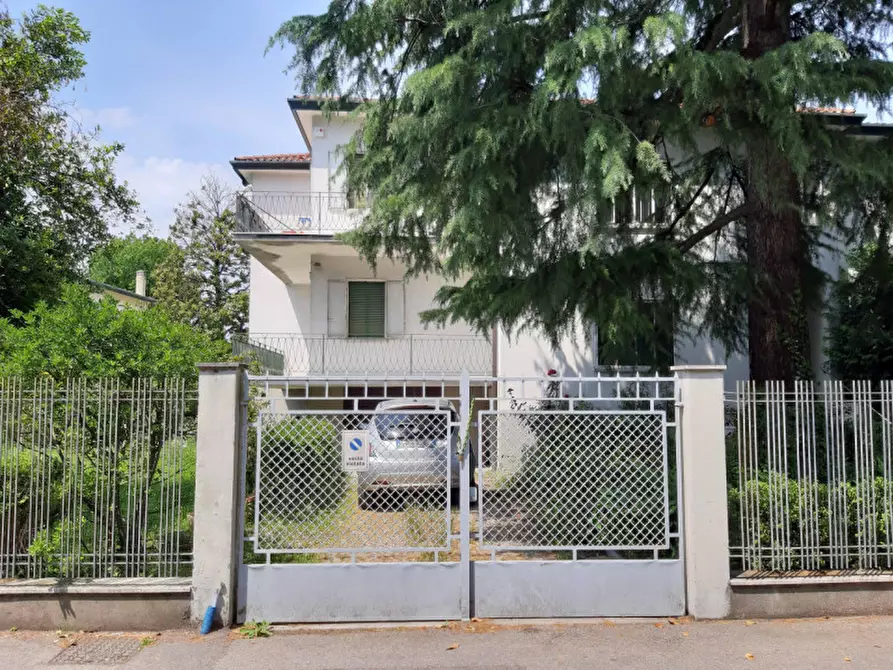 Casa indipendente in vendita in Via Avogadro Azzoni a Treviso