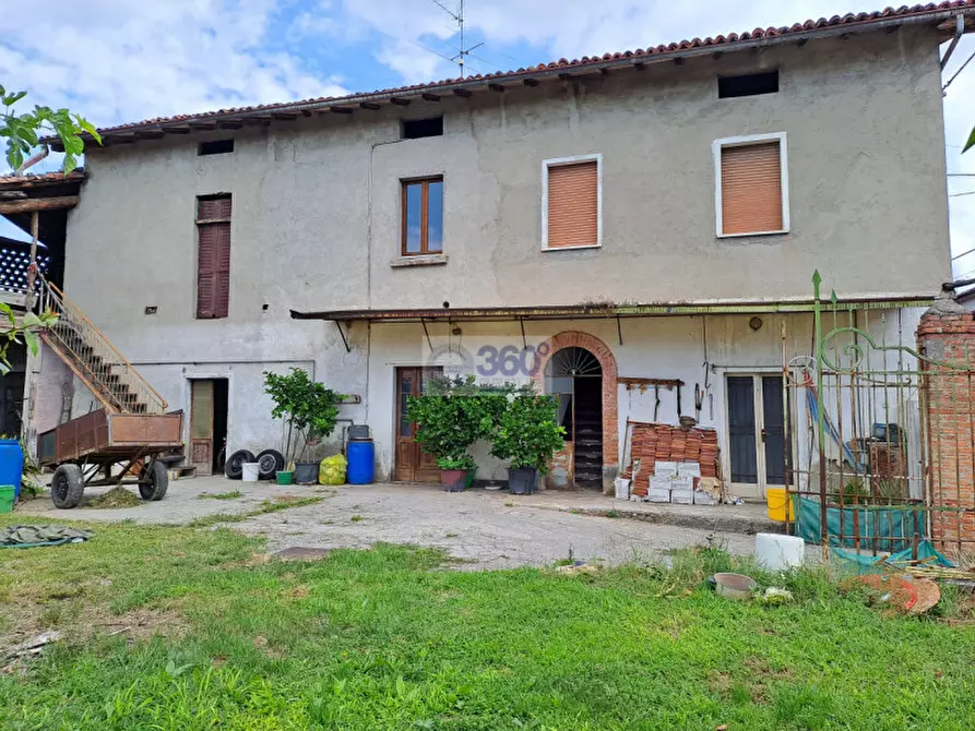 Rustico / casale in vendita in via Giuseppe Mazzini a Cazzago San Martino