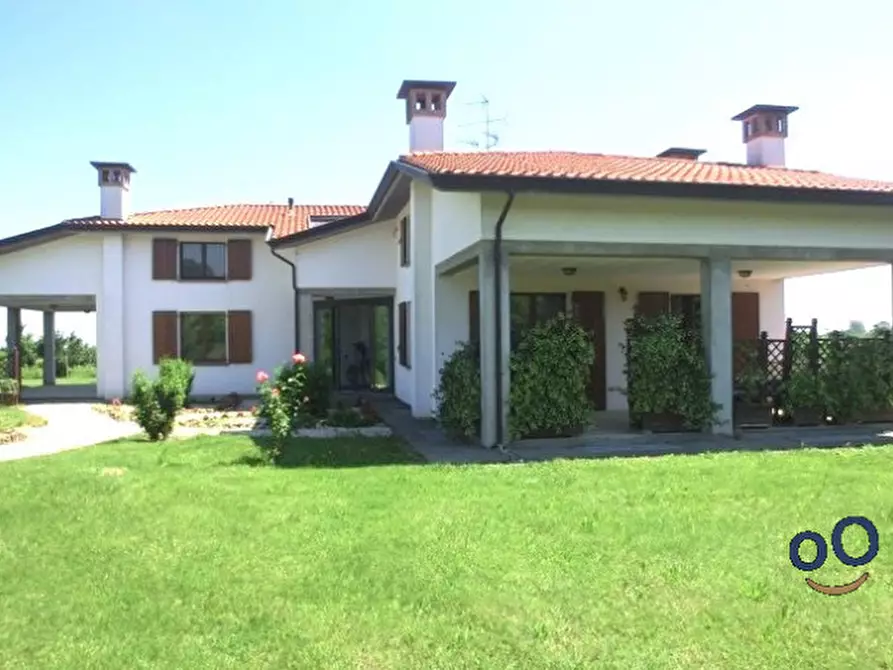 Villa in vendita in via Goccianello a Imola