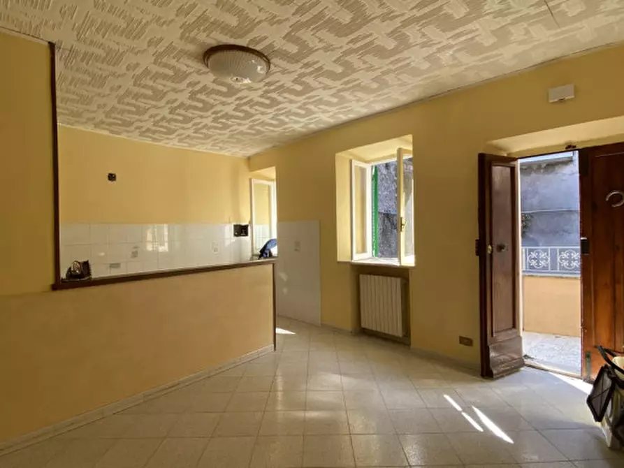 Appartamento in vendita in Via Alfredo Baccelli a Castel Madama