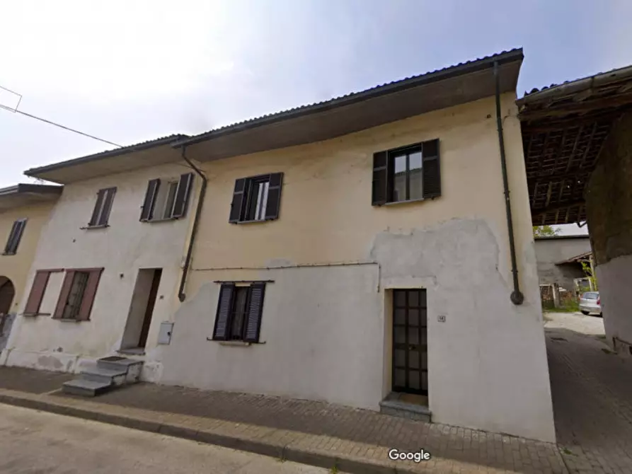 Casa bifamiliare in vendita in via Po n° 14/16 a Sannazzaro De' Burgondi