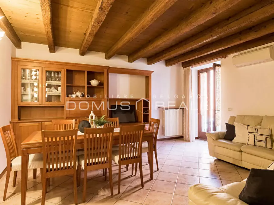 Appartamento in vendita in Via Garibaldi 11 a Castelnuovo Del Garda