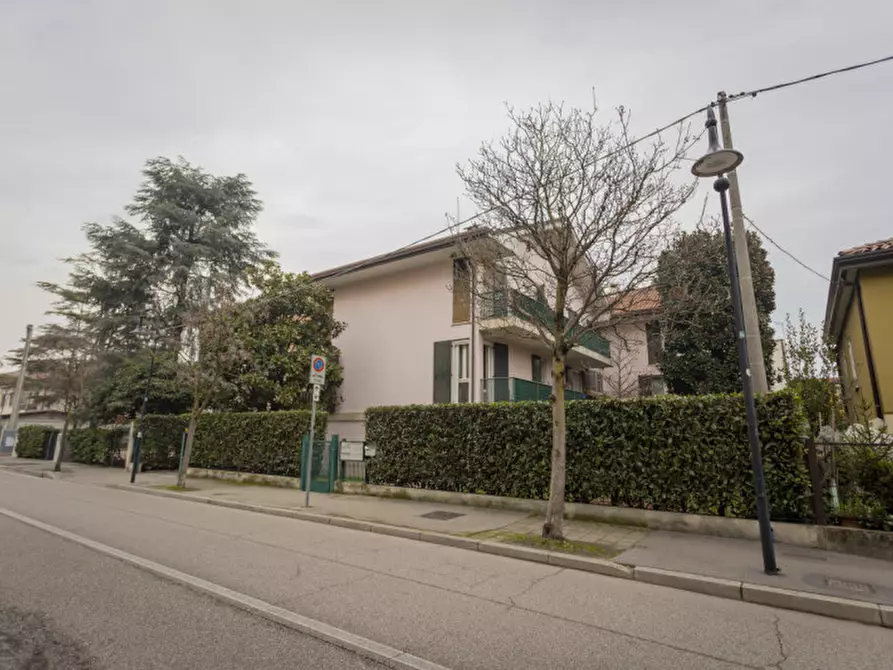 Casa quadrifamiliare in vendita in via tiziano minio 36 a Padova