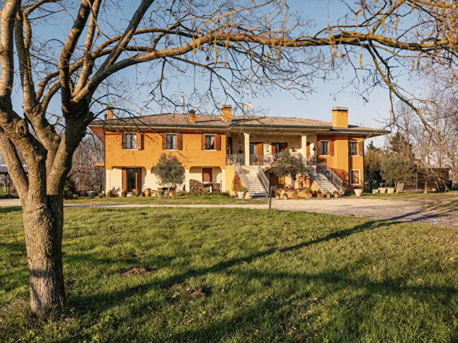 Villa in vendita in via Montecchia a Selvazzano Dentro