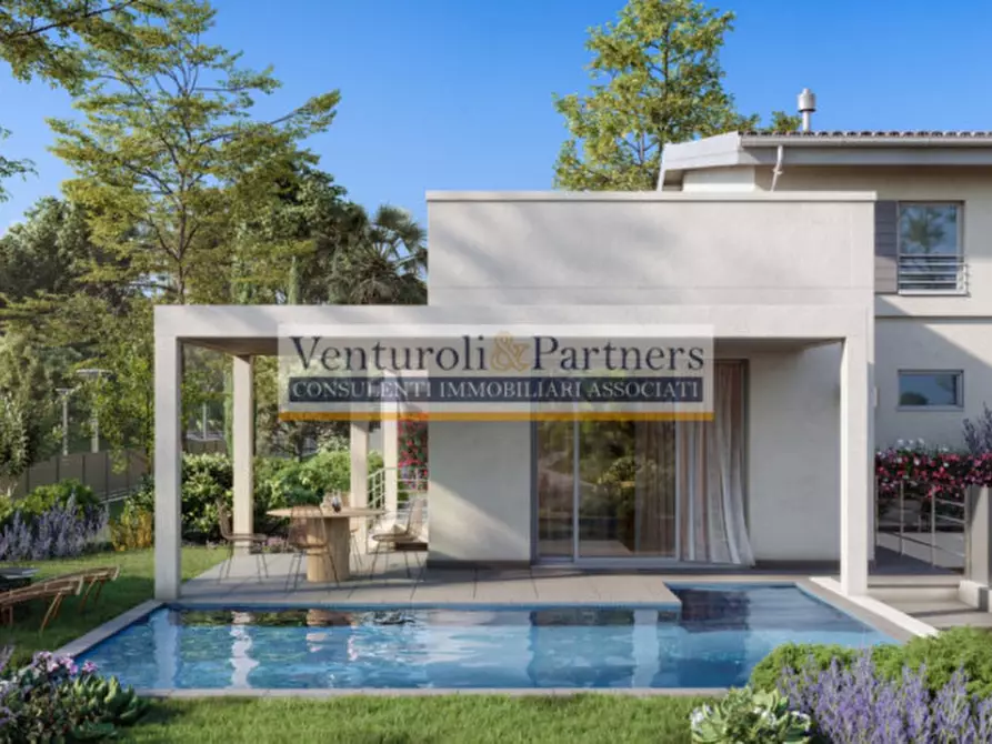 Villa in vendita in Via Verona a Sirmione