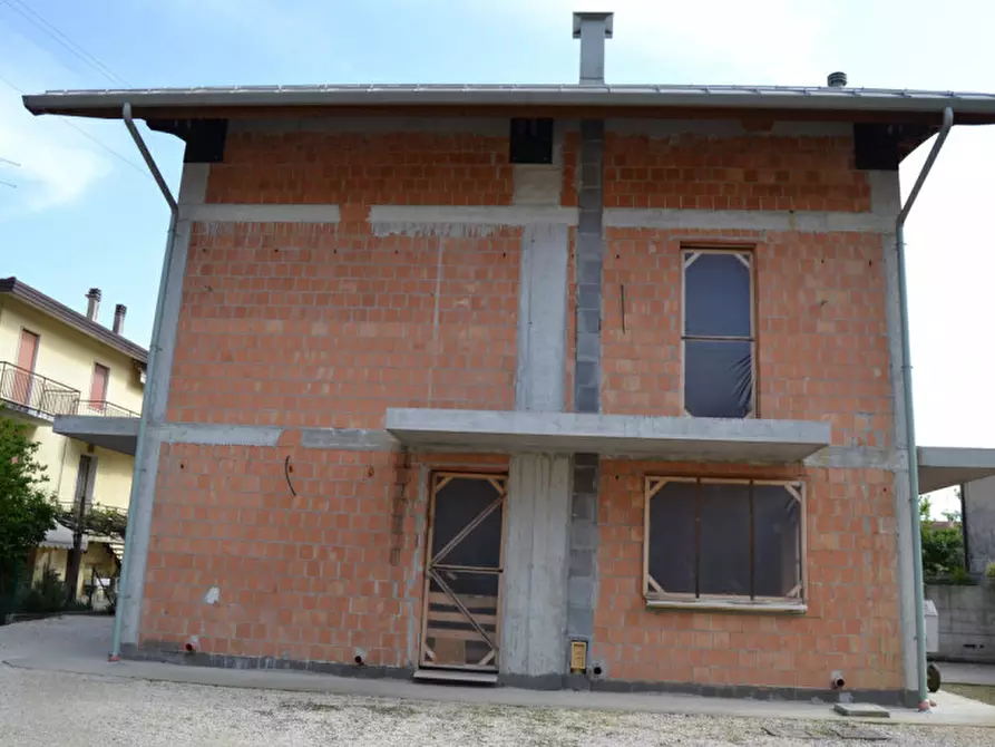 Casa bifamiliare in vendita in VIA VENEZIA a Scorze'