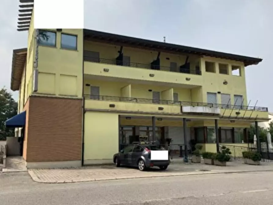 Hotel in vendita in Via Ippolito Nievo, 4 a Sesto Al Reghena