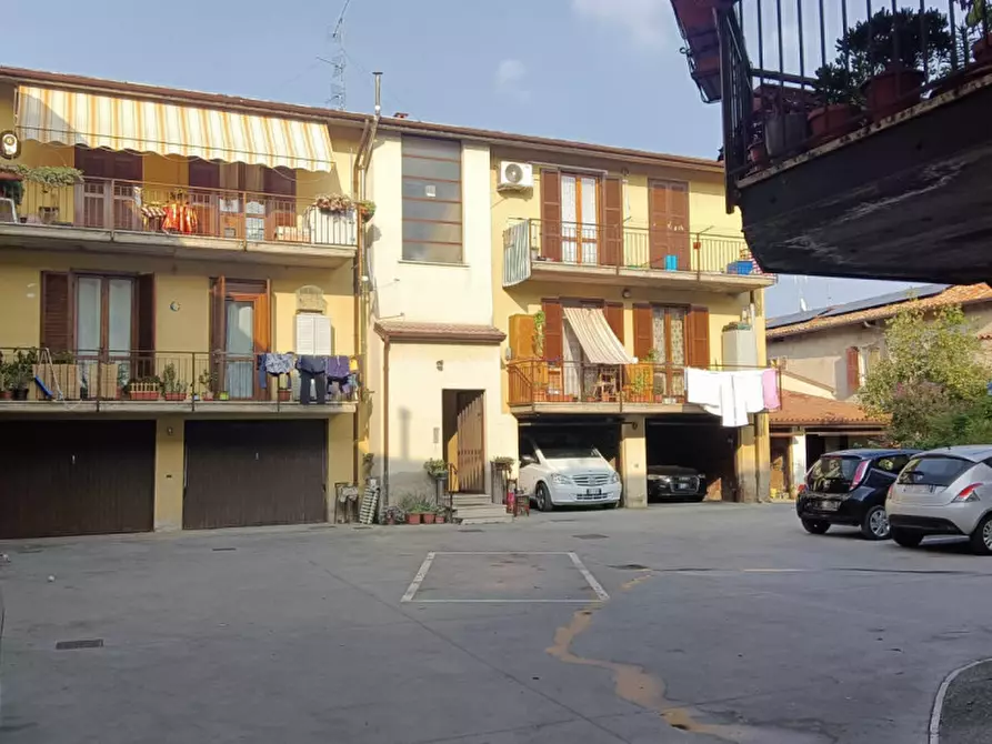 Palazzo in vendita in Via Guglielmo Marconi a Prevalle