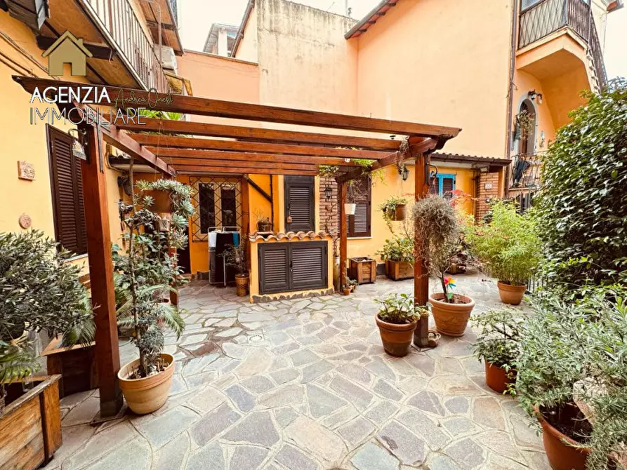 Appartamento in vendita in viale enrico ferri a Rocca Di Papa