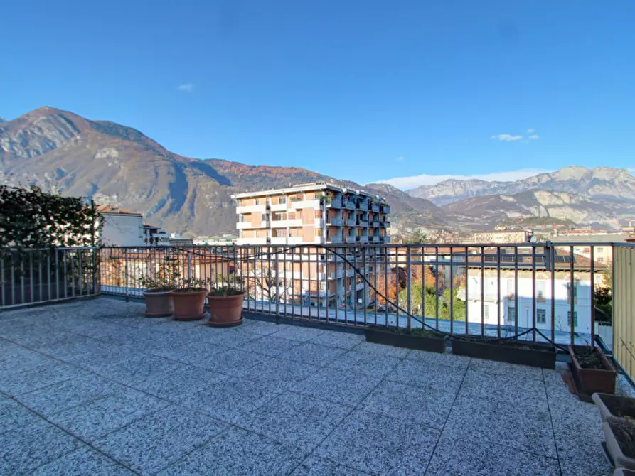 Appartamento in vendita in Viale Bolognini 10 a Trento