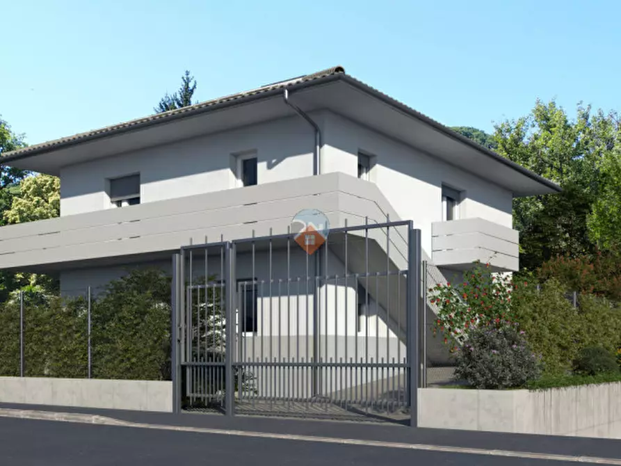 Casa indipendente in vendita in Via Trieste a Rovereto