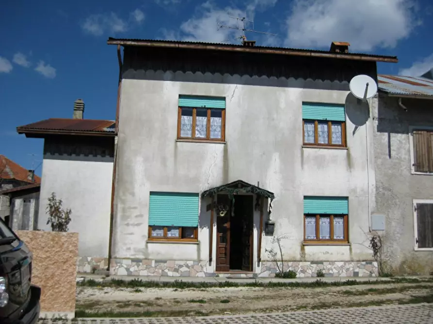 Casa indipendente in vendita in VIA DOSSO a Roana