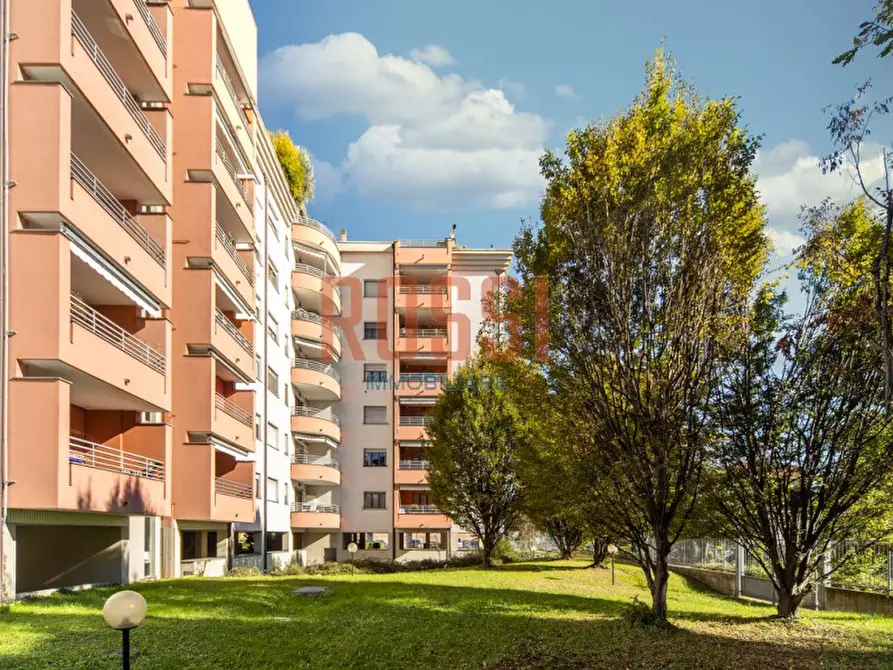 Appartamento in vendita in VIA MAURI a Monza