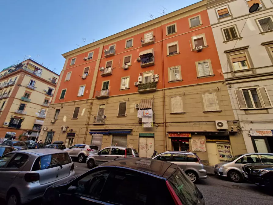 Magazzino in affitto in Via Bari a Napoli