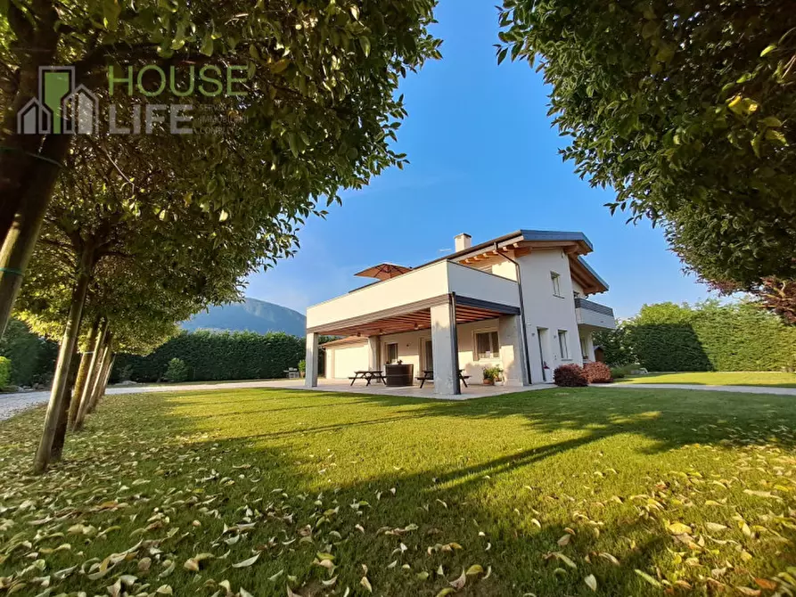 Villa in vendita in via Castellini a Schio