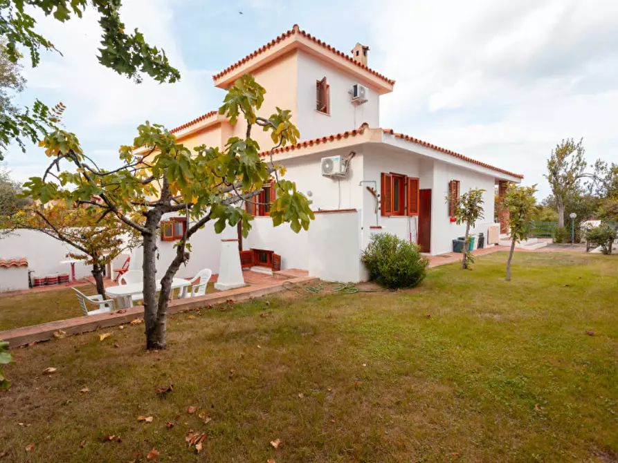 Villa in vendita in via del Pettirosso a San Teodoro