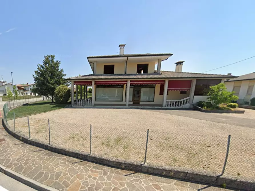 Casa indipendente in vendita in Via Calmentera a Moriago Della Battaglia