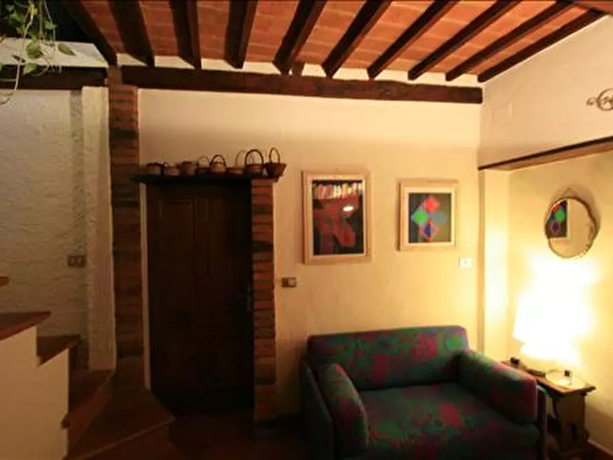 Casa indipendente in vendita a Montalcino