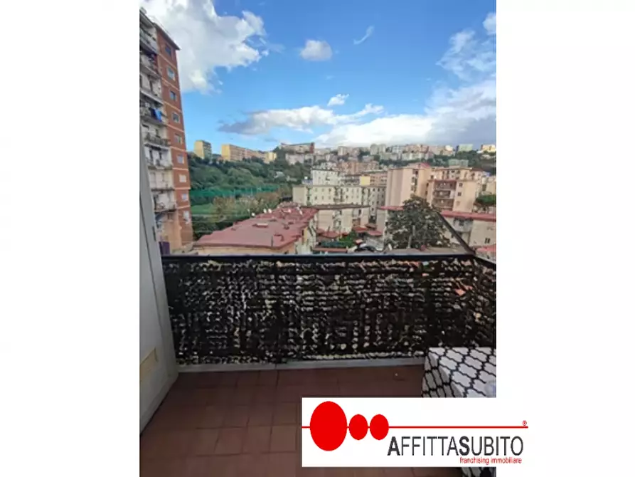 Appartamento in vendita in via terracina a Napoli