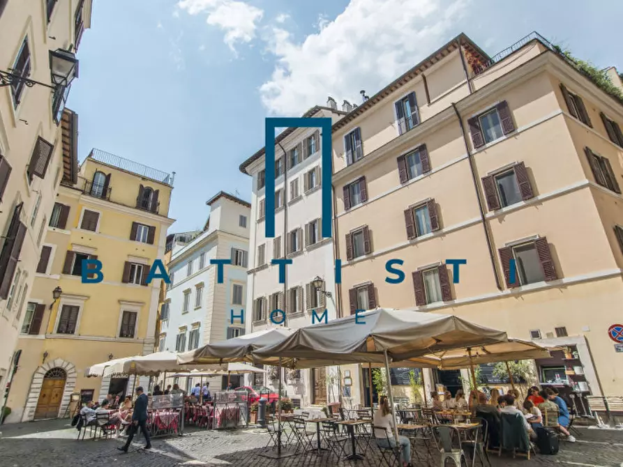 Appartamento in vendita in Via delle Coppelle a Roma