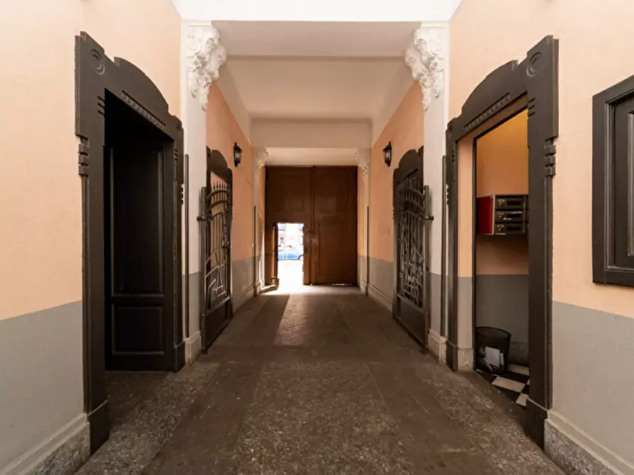 Appartamento in vendita in via Farini a Milano